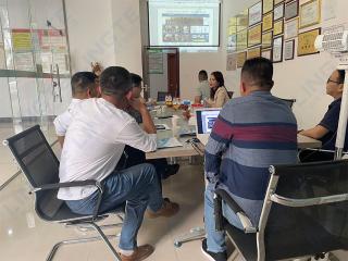 山速高速某運(yùn)營單位到公司參觀考察綠通快檢設(shè)備